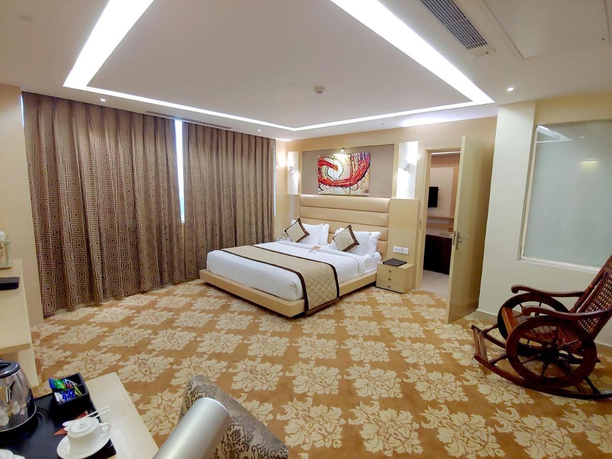 Hotel Patliputra Continental Patna  Dış mekan fotoğraf