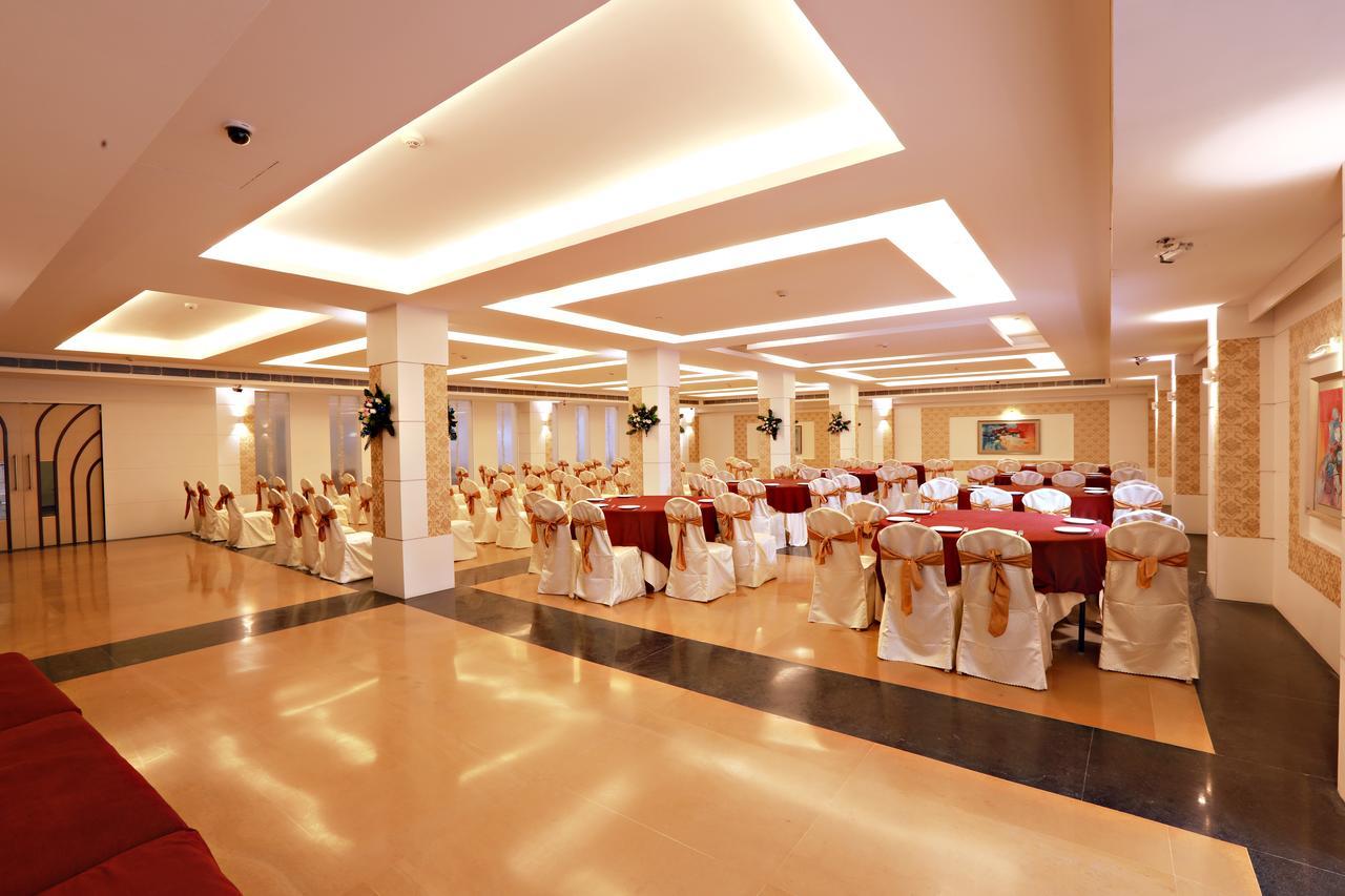Hotel Patliputra Continental Patna  Dış mekan fotoğraf