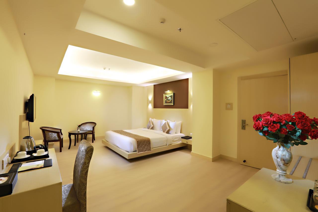 Hotel Patliputra Continental Patna  Dış mekan fotoğraf