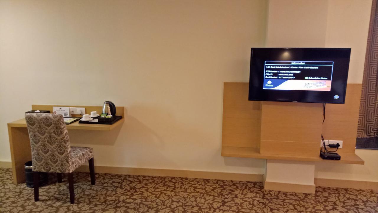 Hotel Patliputra Continental Patna  Dış mekan fotoğraf