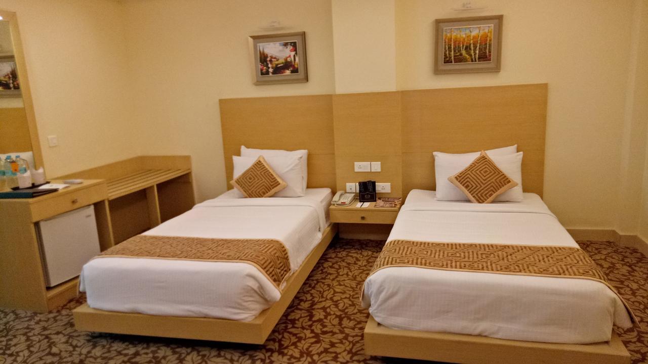Hotel Patliputra Continental Patna  Dış mekan fotoğraf