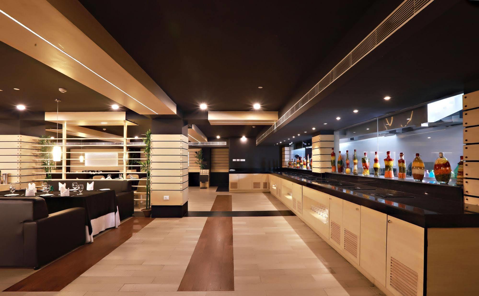 Hotel Patliputra Continental Patna  Dış mekan fotoğraf
